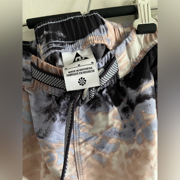Brand new men’s Nike ACG shorts , size medium - Picture 3 of 15